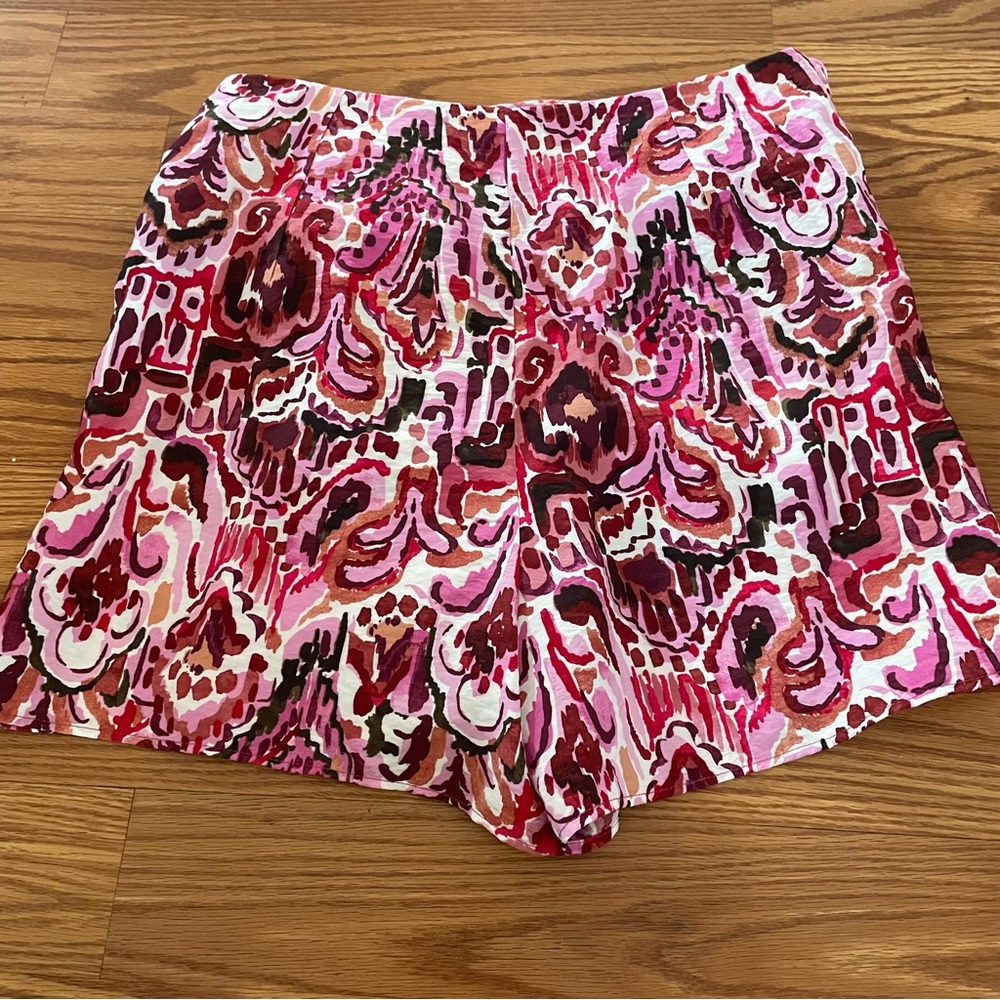 Lightweight printed skort - Picture 2 of 2